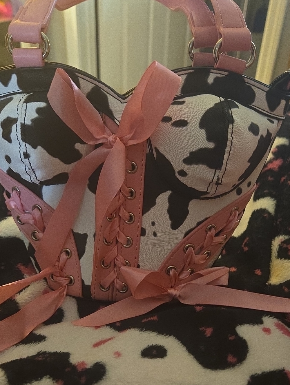Pink Western Cow-Print Lace-Up Heart Corset Handbag. NWOT. Adorable!!